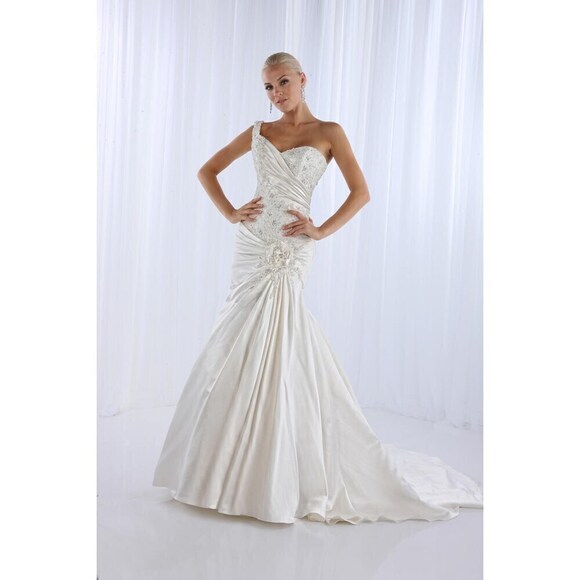 Impression Bridal Dresses & Skirts - Impression Bridal Wedding Dress 10092